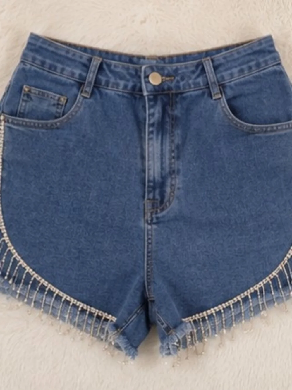 Short denim with rhinestones